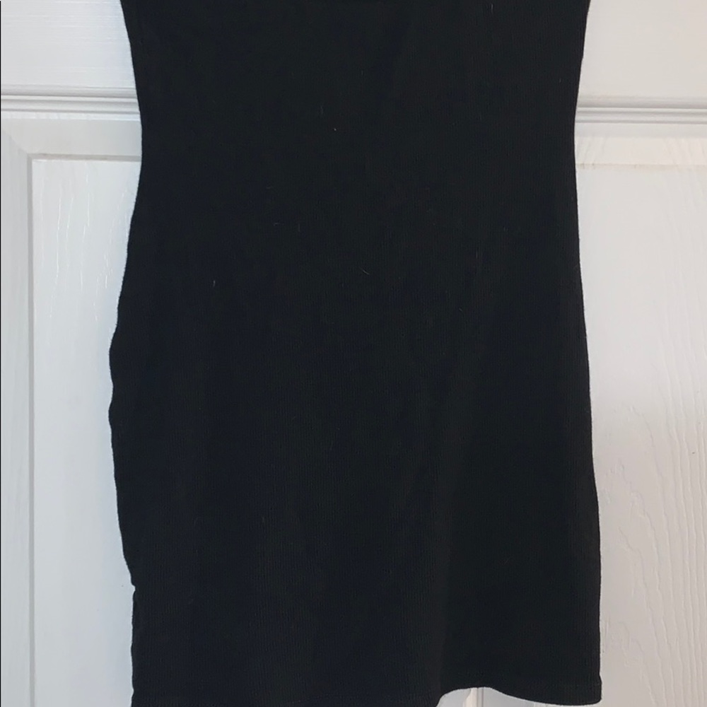 Popular Basics Halter Top - Picture 7 of 8